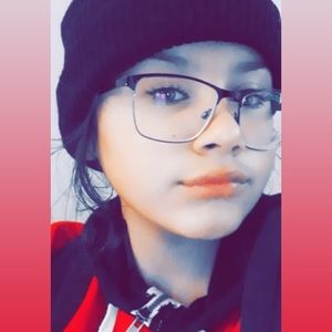 Meet your Posher, Nora